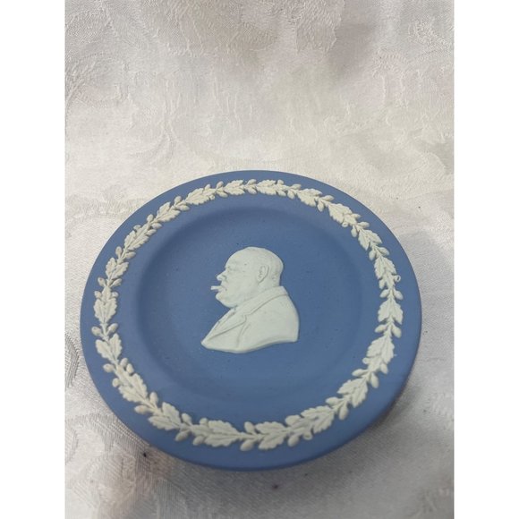 Wedgwood Blue and White Ceramic Plates - Picture 3 of 8